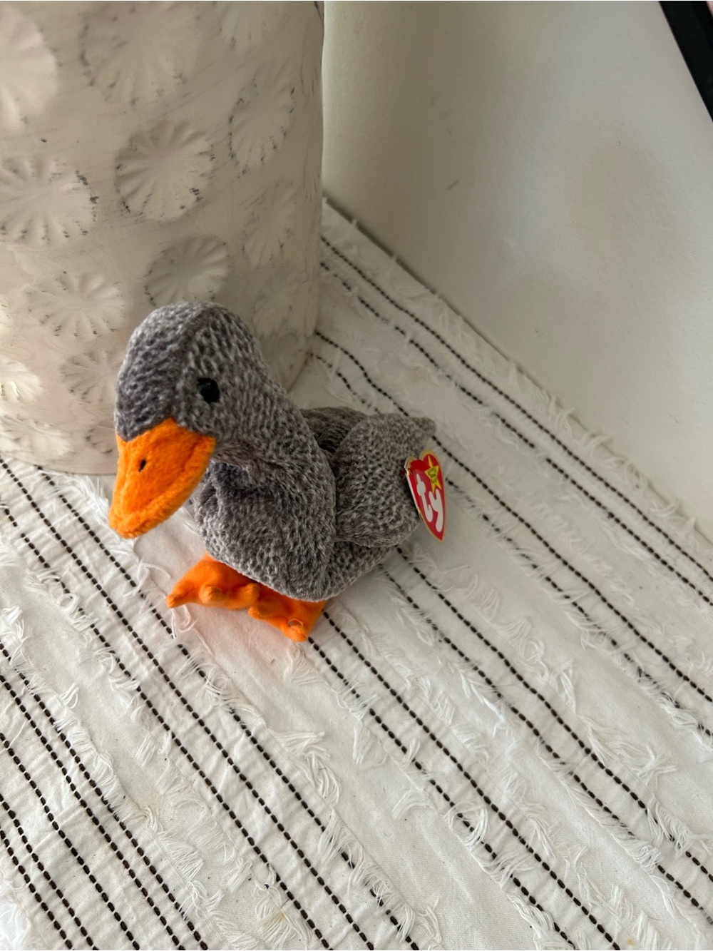 Vintage 1999 Ty Beanie Baby Honks Goose Gray Plush